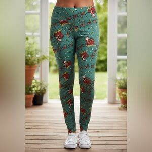 LuLaRoe Green Red Santa Reindeer Christmas Leggings Size TC2